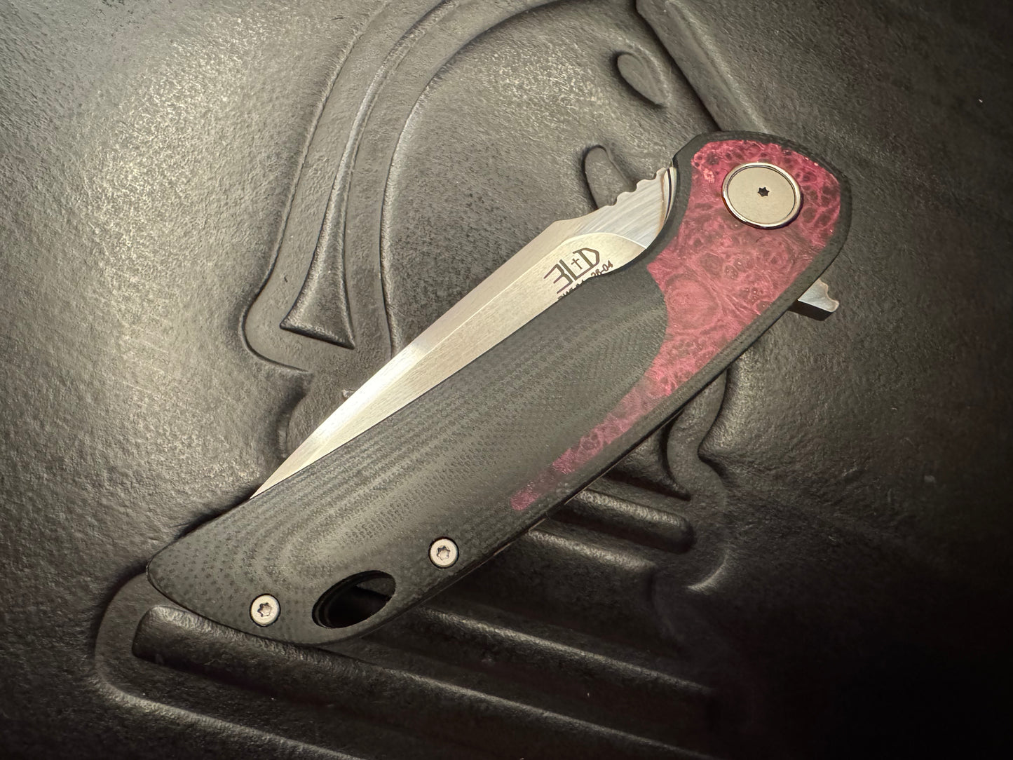 3LD Model W5 Standard RWL 34 Harpoon Blade with Stabilized Red Wood Burl and Black G10 (Riaan Manser)