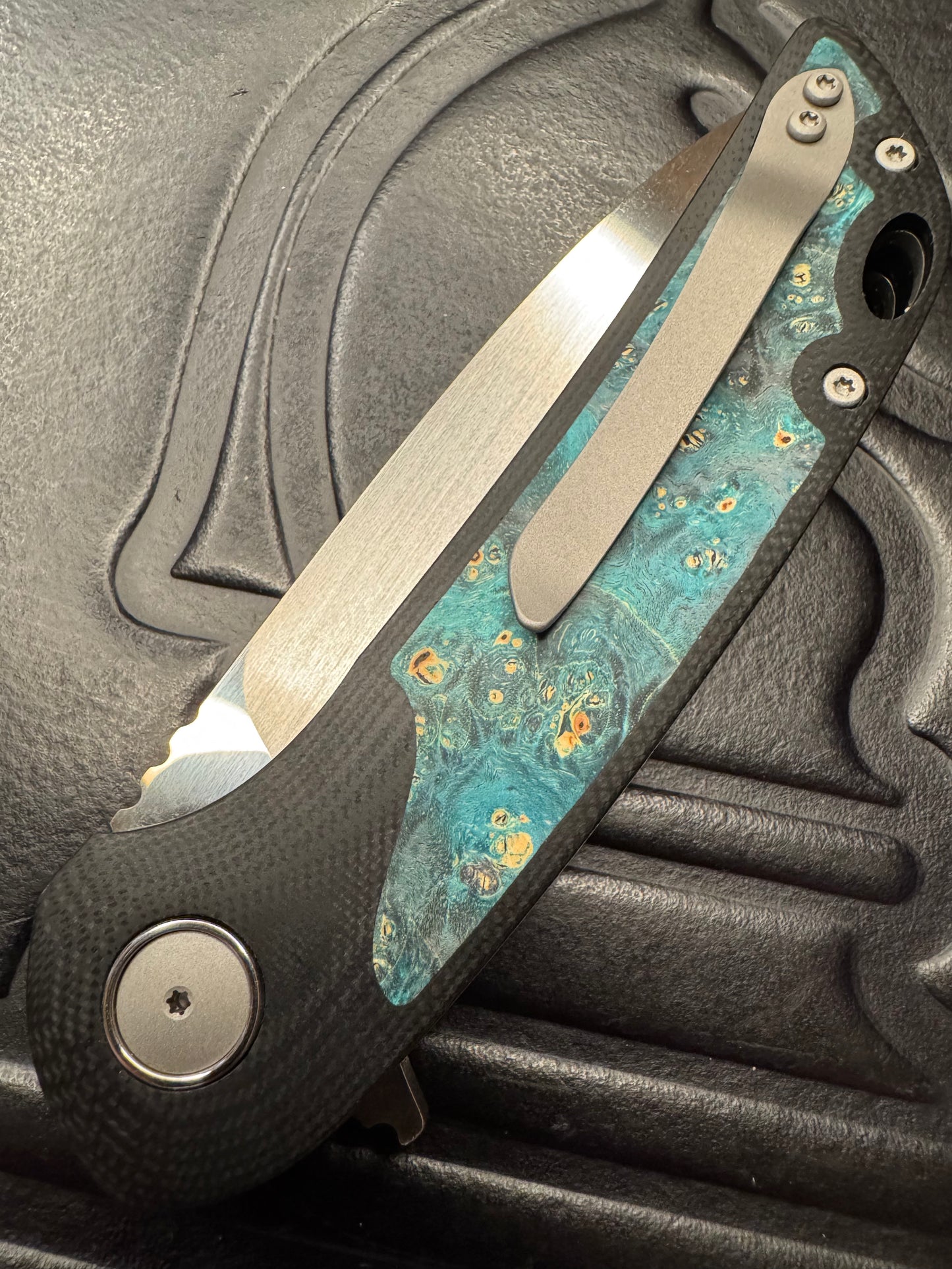 3LD Model W5 Standard RWL 34 Blade with Stabilized Blue Burl Inlay and Black G10 (Riaan Manser)
