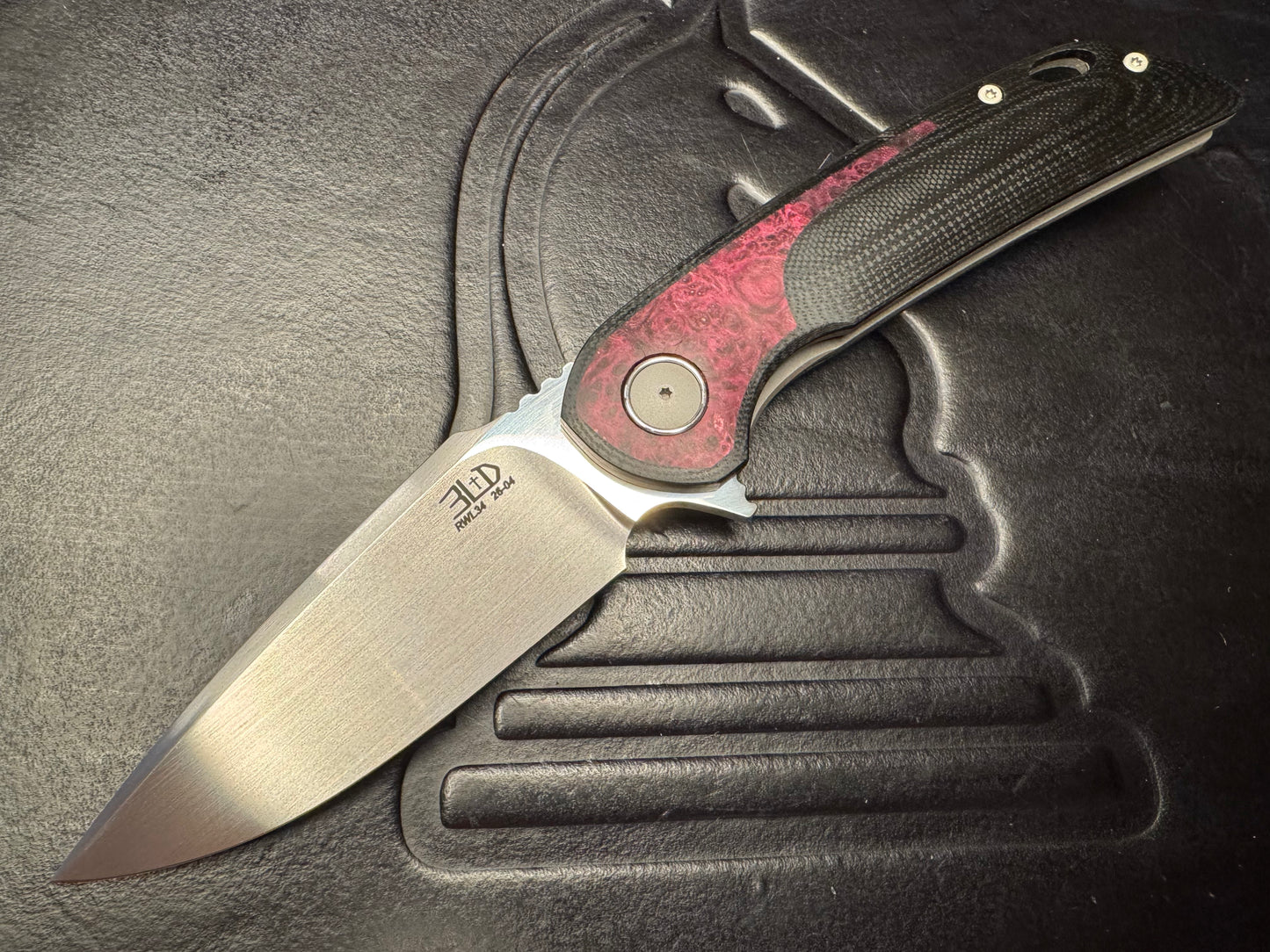 3LD Model W5 Standard RWL 34 Harpoon Blade with Stabilized Red Wood Burl and Black G10 (Riaan Manser)