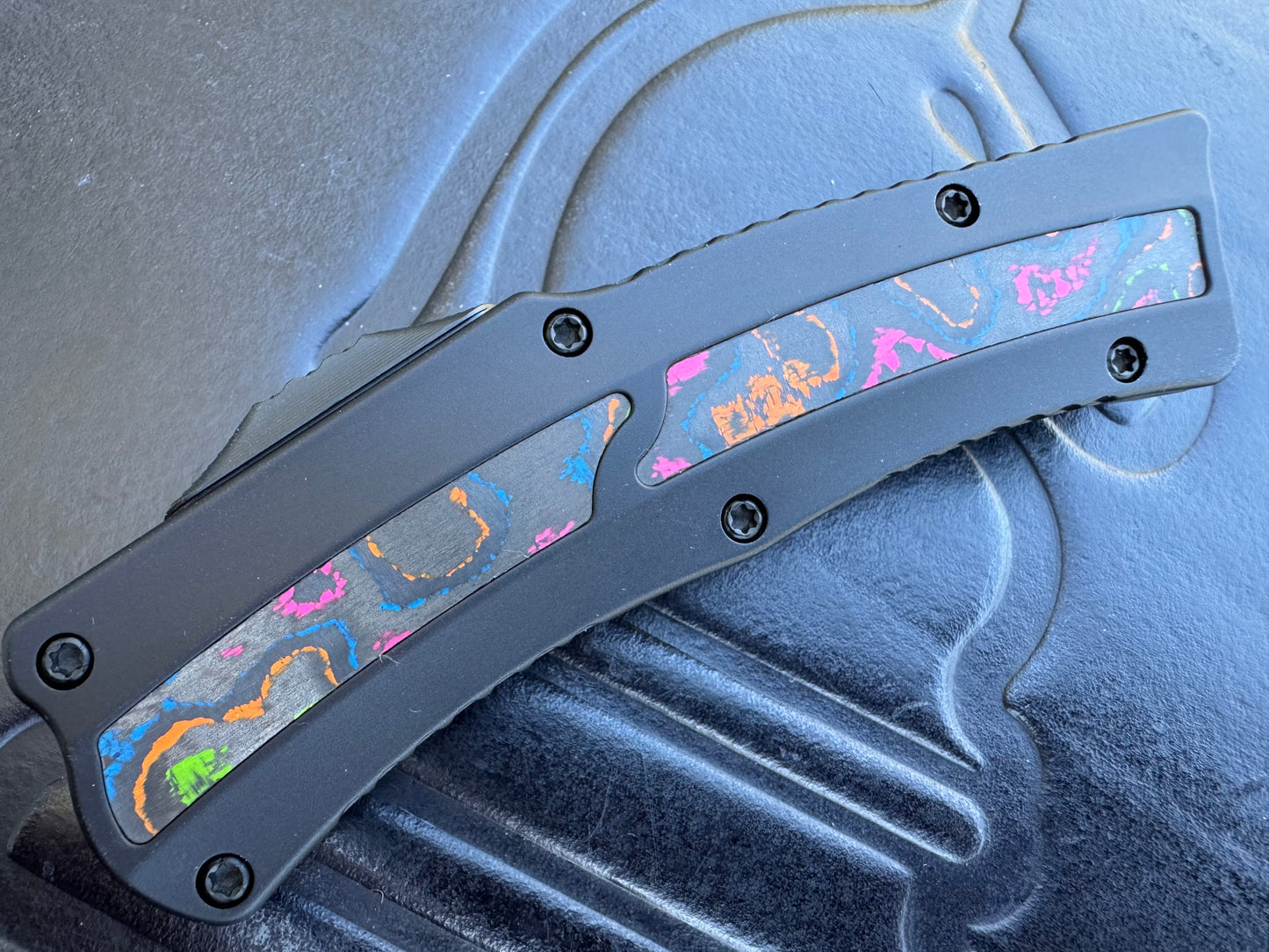 Heretic ROC 80s CamoCarbon Inlay with Magnacut Blade PREOWNED