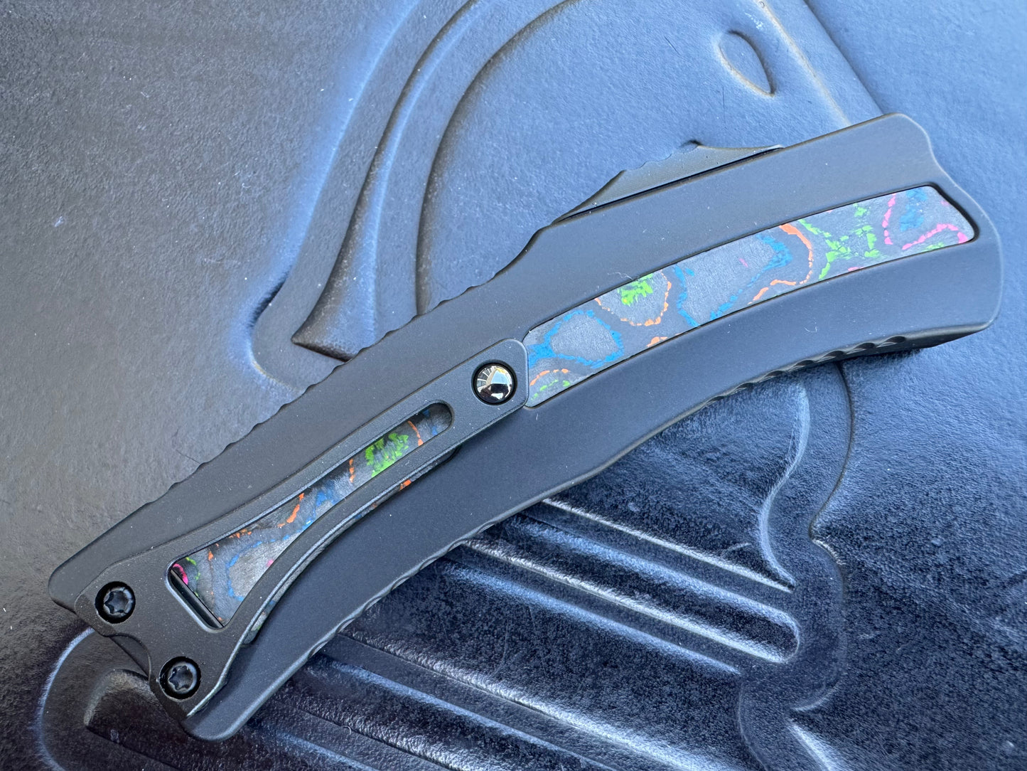 Heretic ROC 80s CamoCarbon Inlay with Magnacut Blade PREOWNED