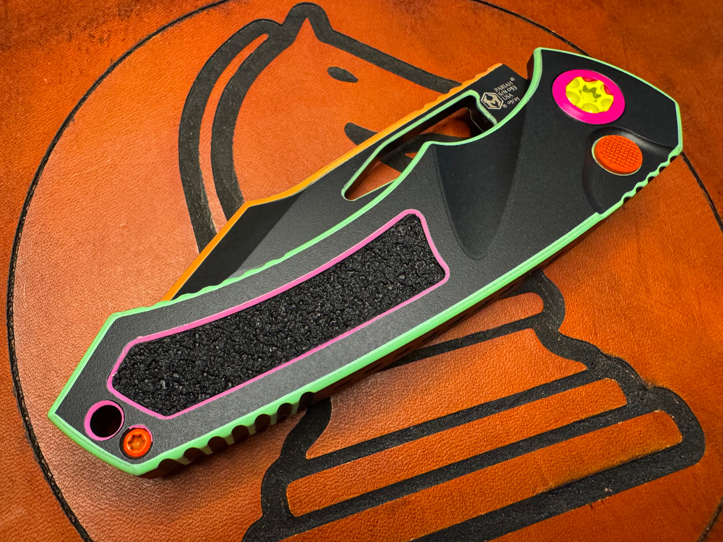 Pre-owned Heretic Manual Pariah 80's Neon Cel Shade