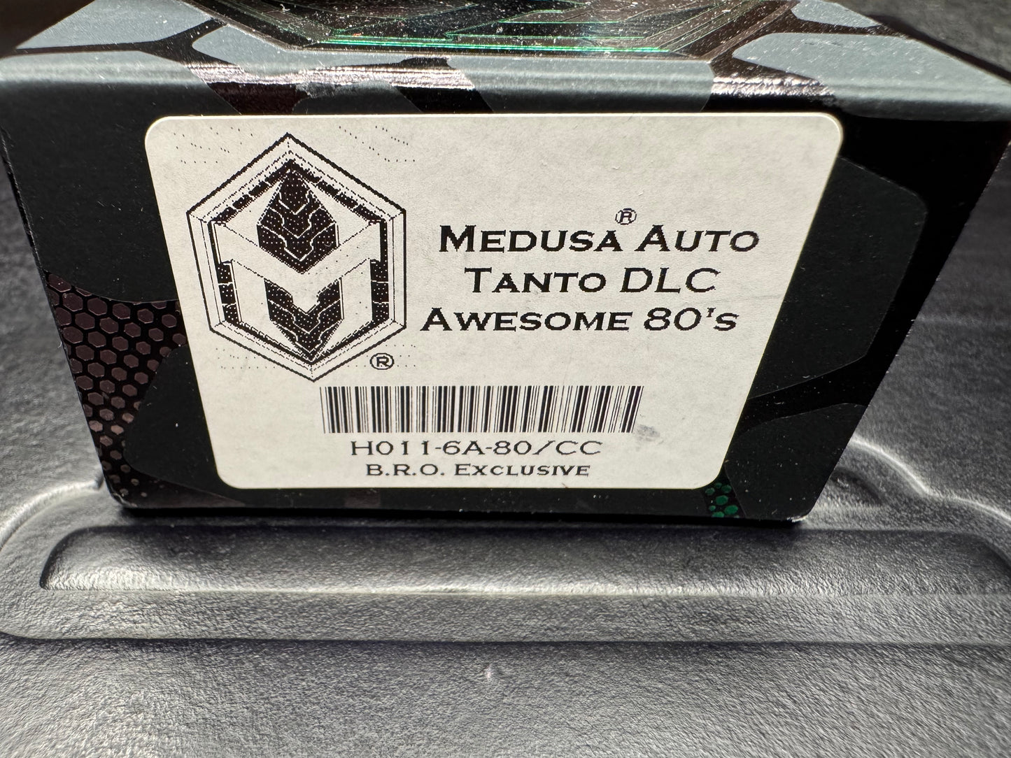 Pre-owned Heretic Medusa Auto 80s CamoCarbon with Tanto Magnacut Blade (BROP Exclusive)