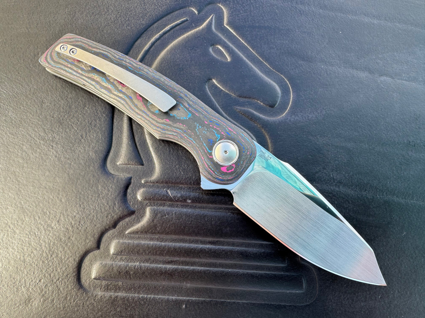 Johan Van Der Walt Model JB1 RWL 34 Blade with Damtanium CamoCarbon Handles