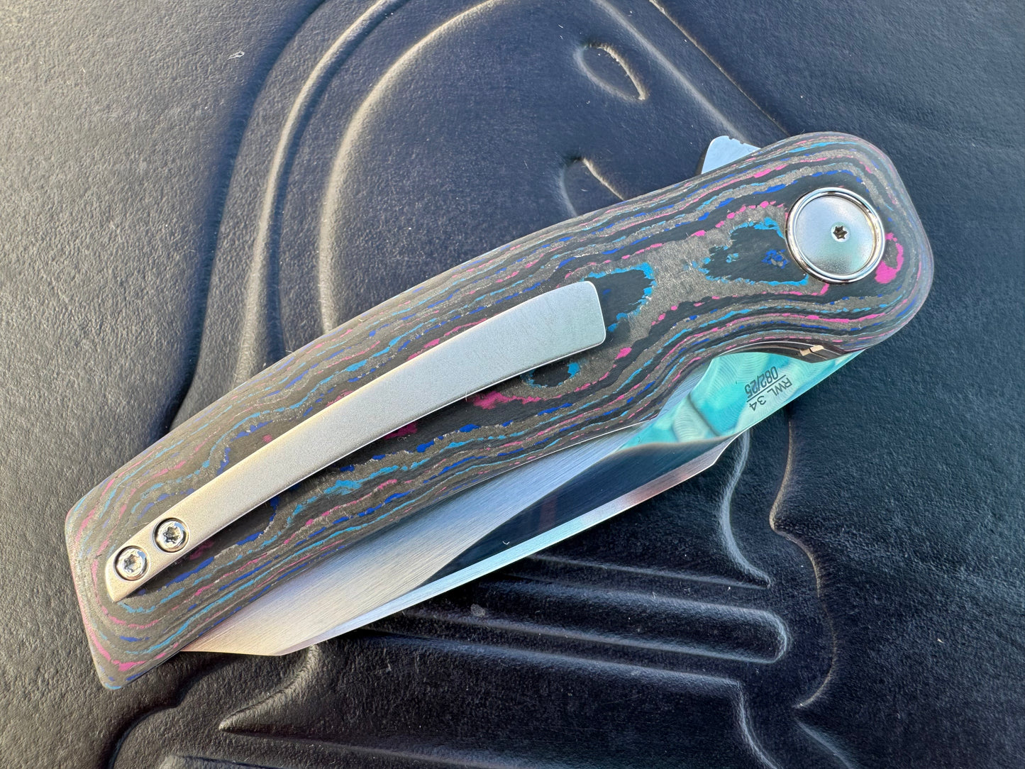 Johan Van Der Walt Model JB1 RWL 34 Blade with Damtanium CamoCarbon Handles