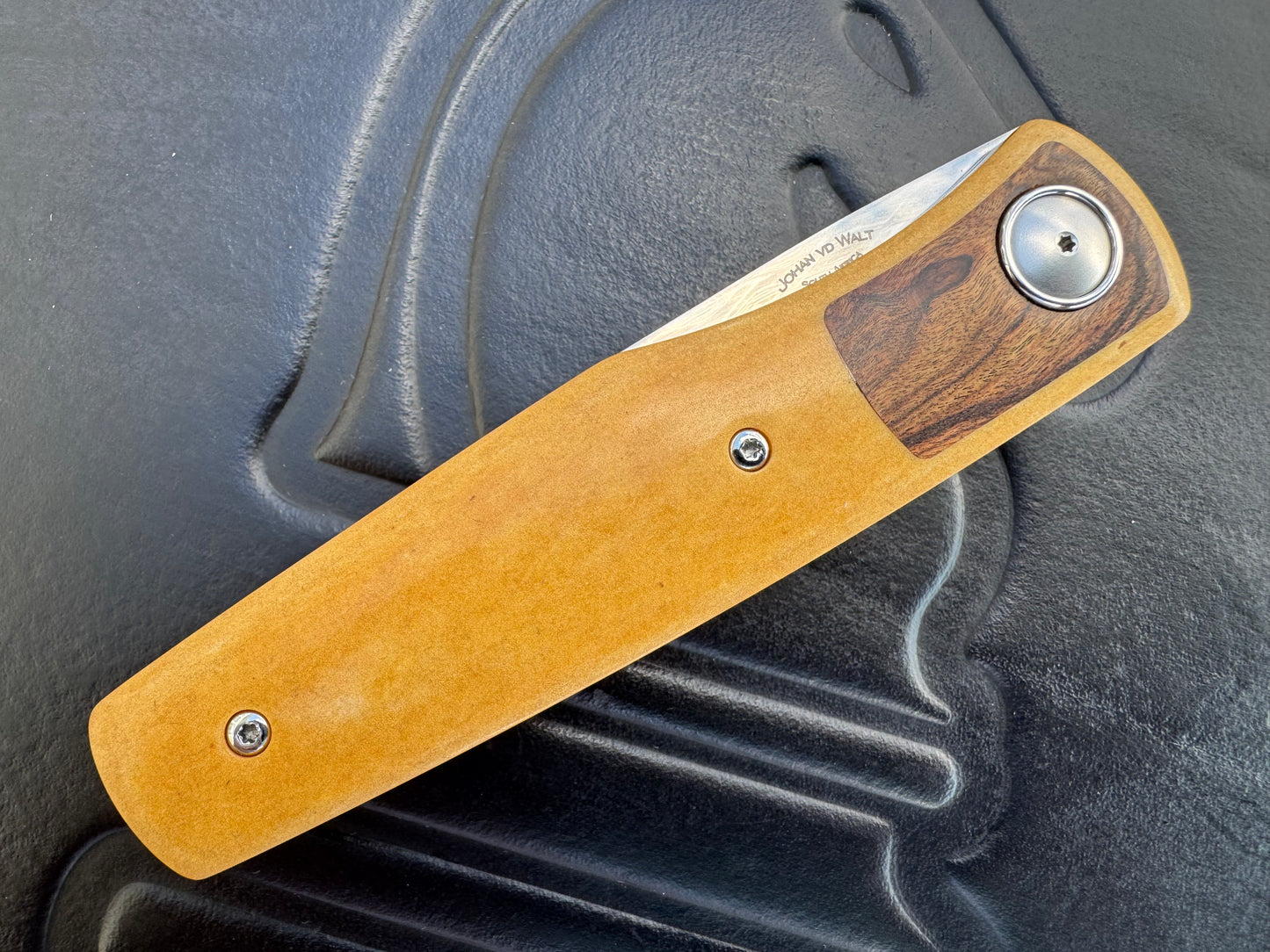 Johan Van Der Walt Model JB4 Damascus with Westinghouse Micarta and Tambotie Wood Inlay